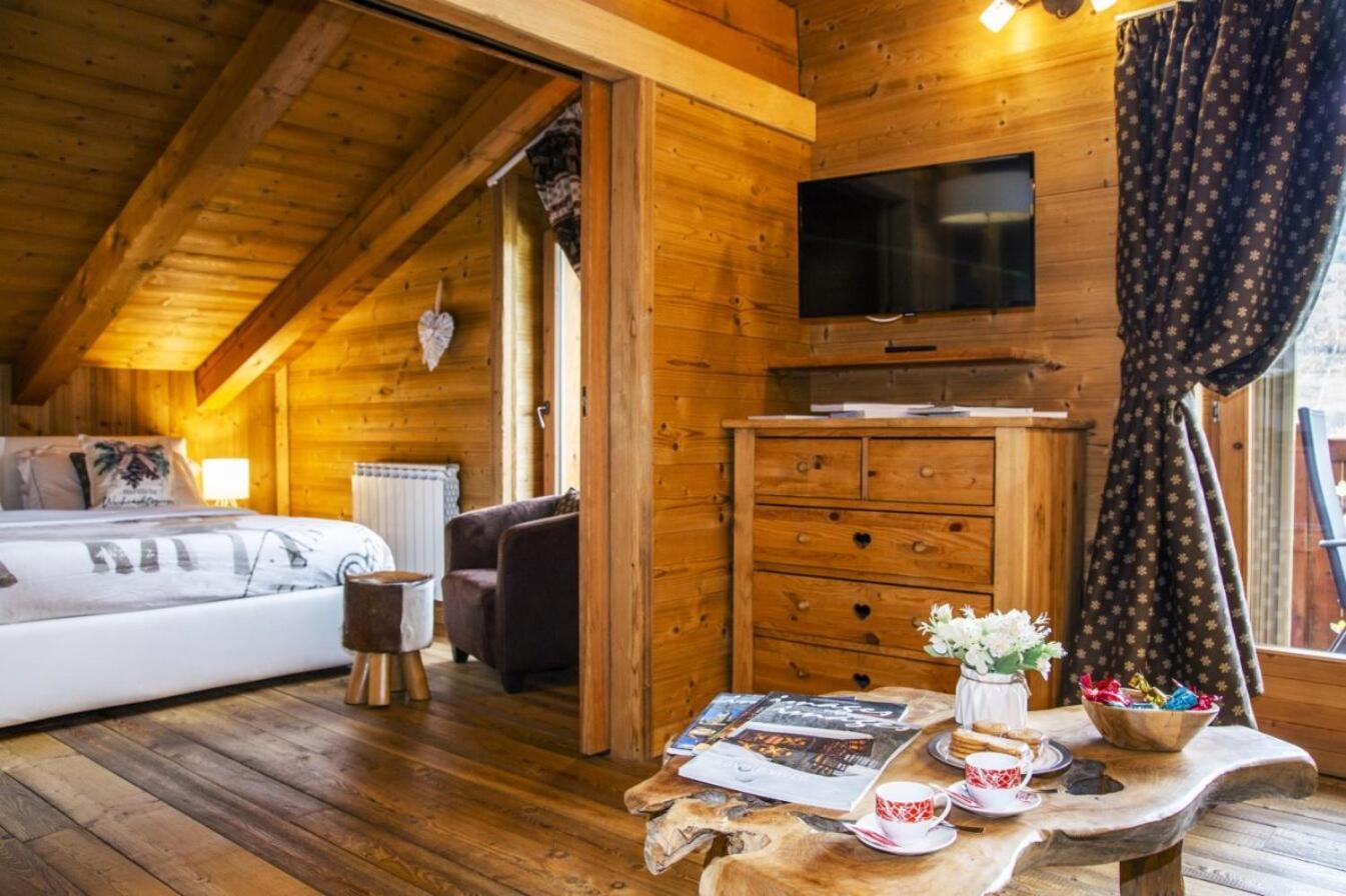 Bijoux Des Alpes - Mont Blanc Village La Salle Exteriör bild