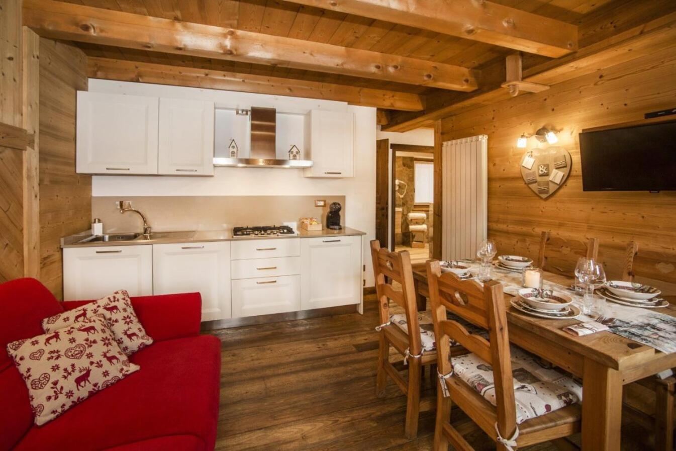 Bijoux Des Alpes - Mont Blanc Village La Salle Rum bild