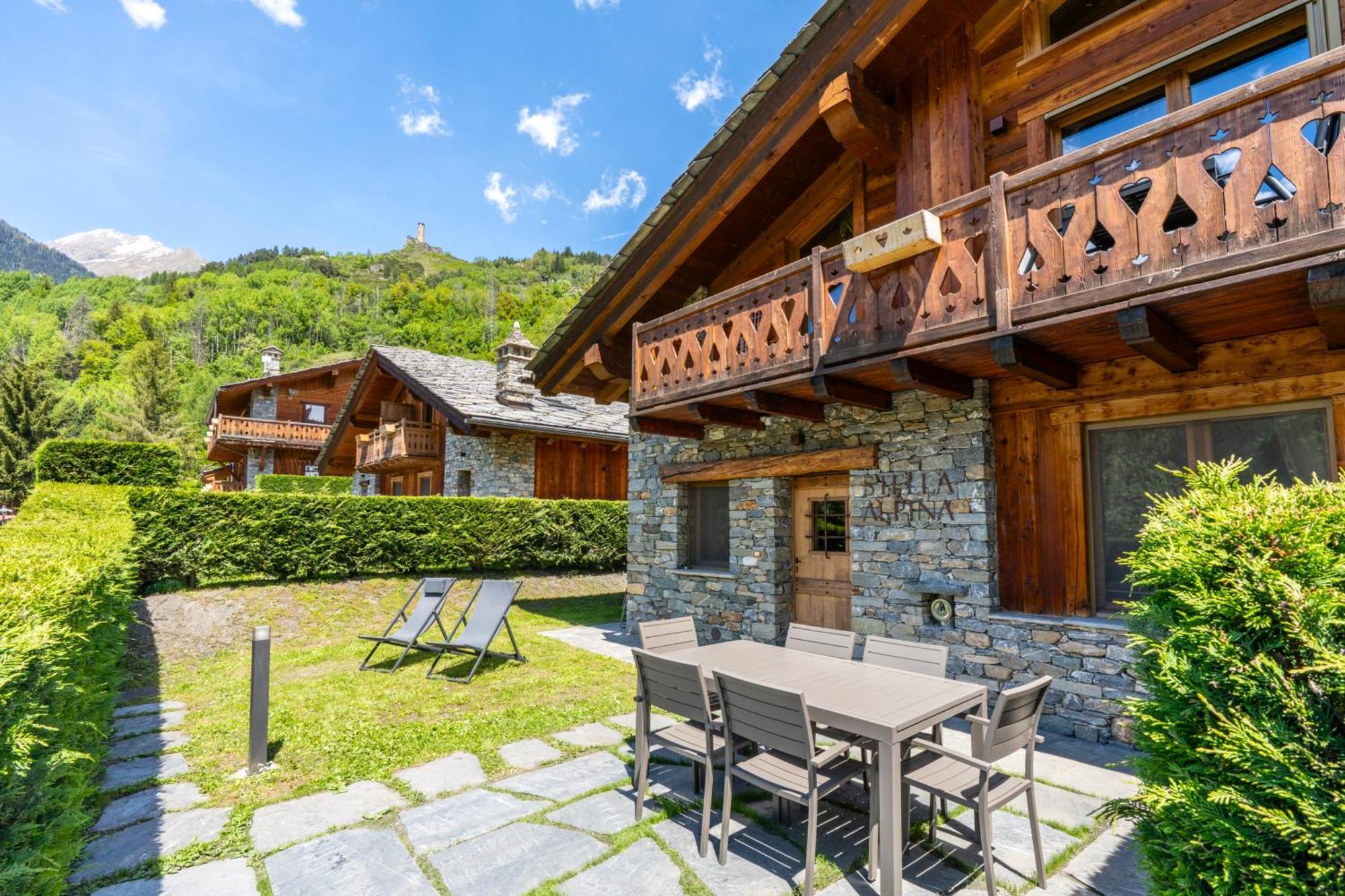 Bijoux Des Alpes - Mont Blanc Village La Salle Exteriör bild